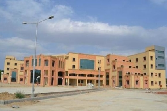 Guru Gobind Singh Medical college Building