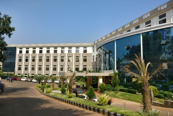 KMCT Medical College Building
