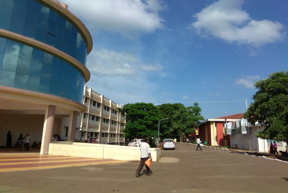 MG Institute of Medical Sciences Wardha Building