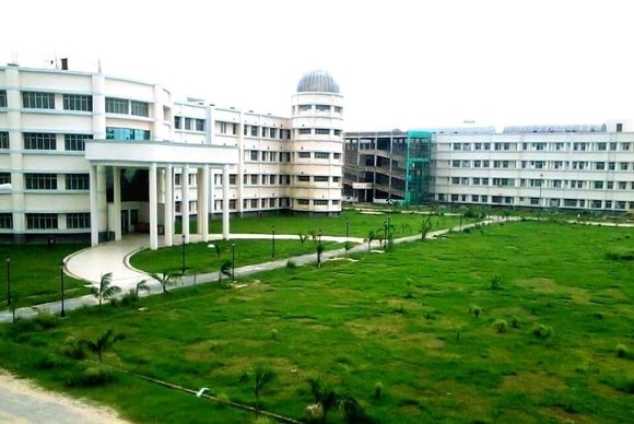 Mahamaya Govt Medical College Ambedkar Nagar Building