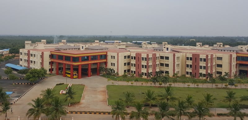 Melmaruvathur Adhiparasakthi Medical college Building