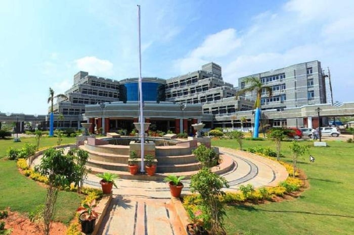 Sree Balaji Medical College Building