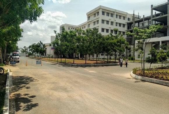 Dhanalakshmi Srinivasan Medical College Building